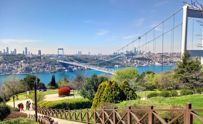 جولة البوسفور في اسطنبول سيارة مع سائق خاص بكم إلى أجمل رحلة بحرية في اسطنبول منطقة البوسفور